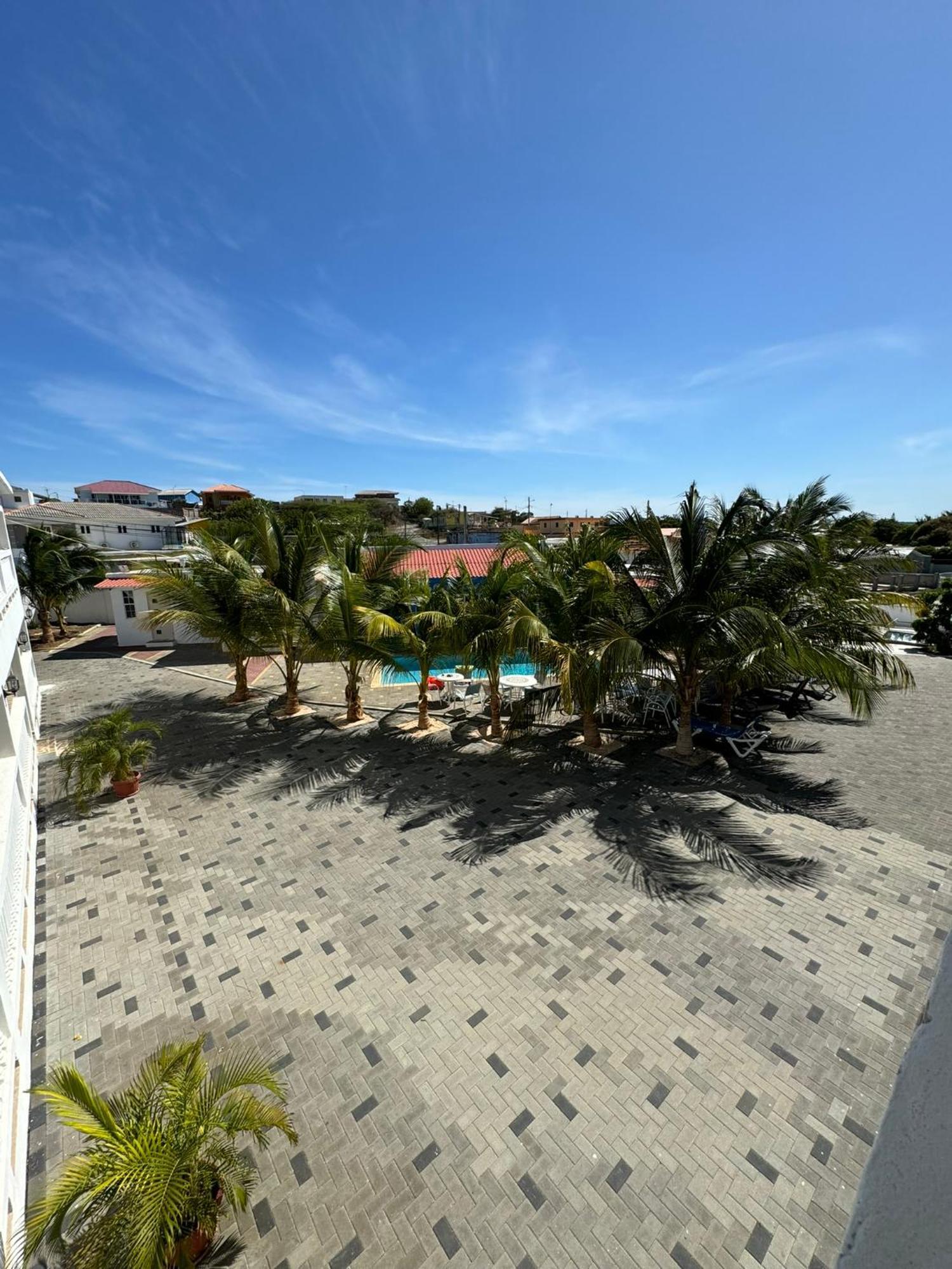Maca Apartments Willemstad Exterior photo